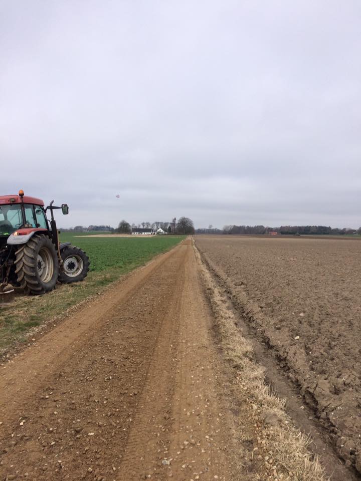 En vedligeholdt grusvej